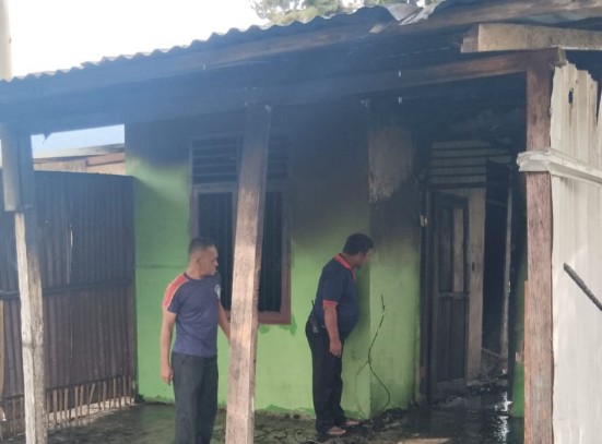 Rumah warga korban kebakaran di kampung Penampaan |doc|damkar