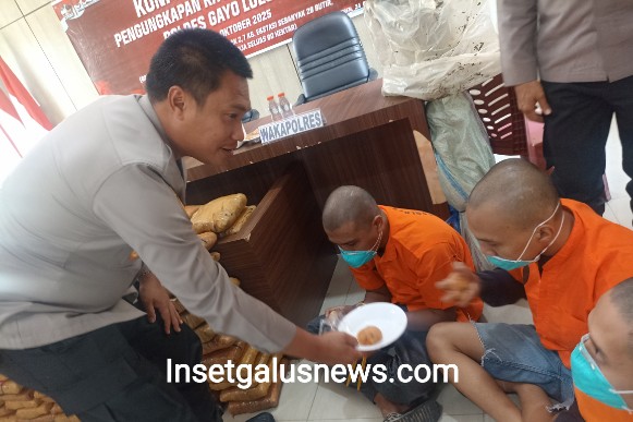 Kapolres Gayo Lues AKBP Hyrowo SIK menawarkan 