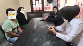 Tersangka sedang di introgasi petugas Polres Galus |doc|Humaspolresgalus|
