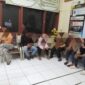 Fhoto diduga para tersangka telah diamankan APH untuk diselidiki lebih lanjut | doc | inset |