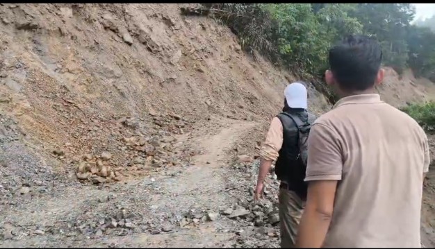 Jalur Blangkejeren-Kotacane-Putri Betung. Tidak dianjurkan sopir yang belum berpengalaman melalui rute ini