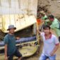 Mobil Box Ekspedisi berhasil dievakuasi, Selasa (6/1) setelah tertimbun belasan hari | Fhoto: Noviel Wijayandi |